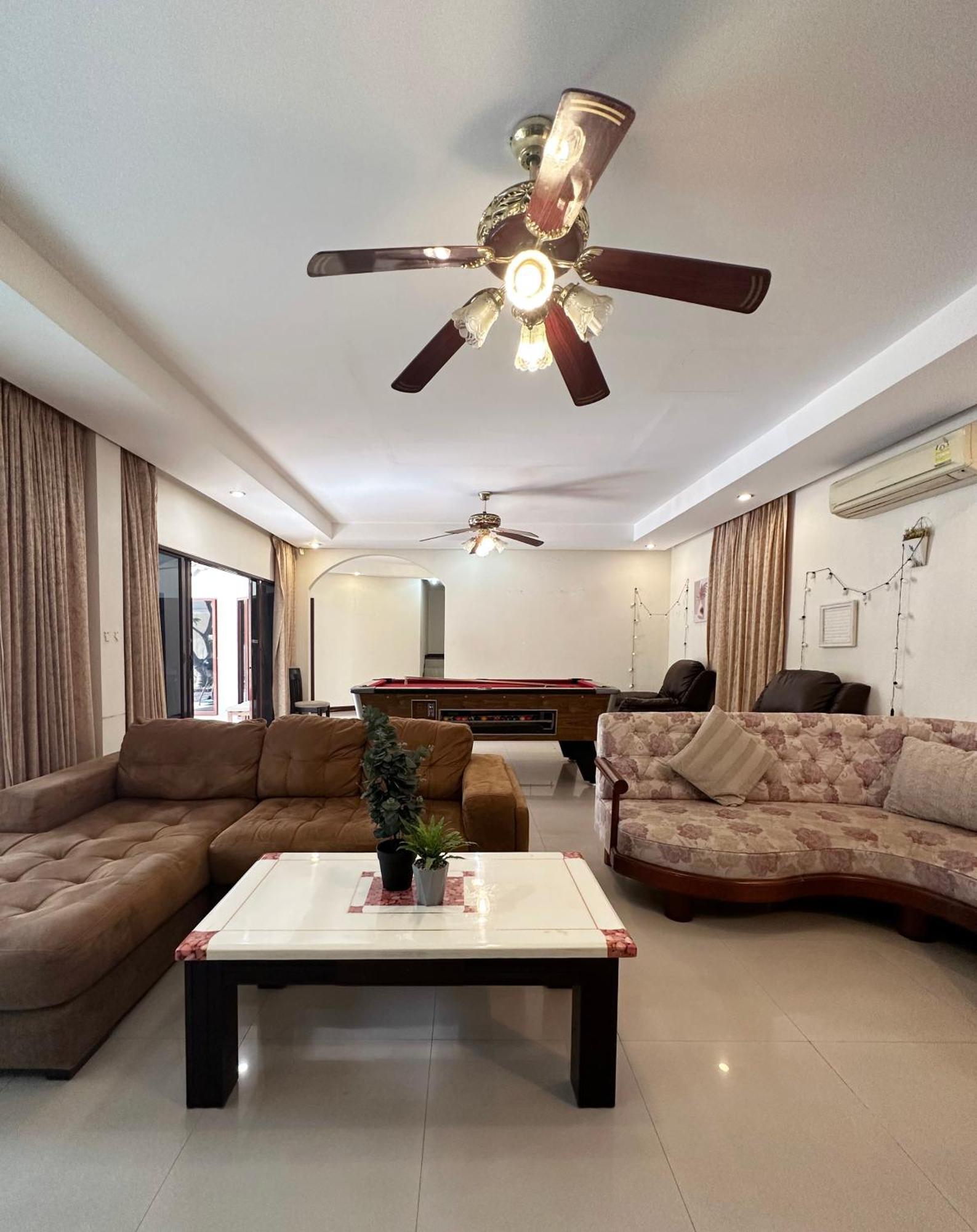 Blooming Hill Boutique Suites Pattaya Eksteriør bilde