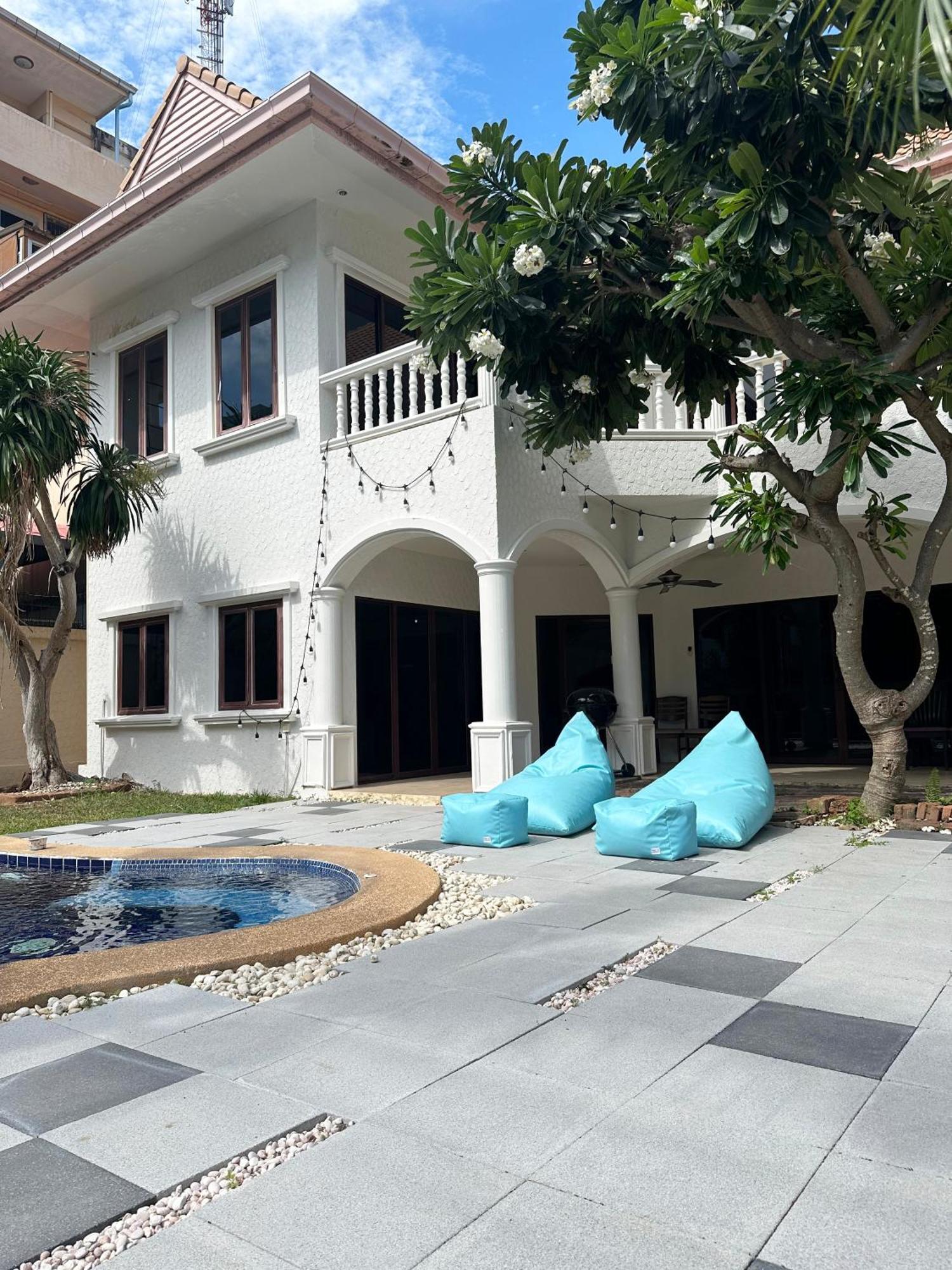 Blooming Hill Boutique Suites Pattaya Eksteriør bilde